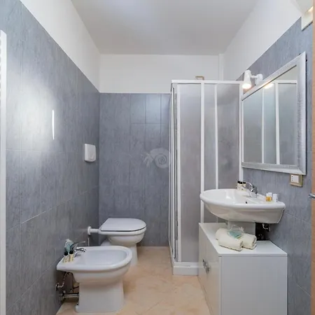 Aurora Casa Linari